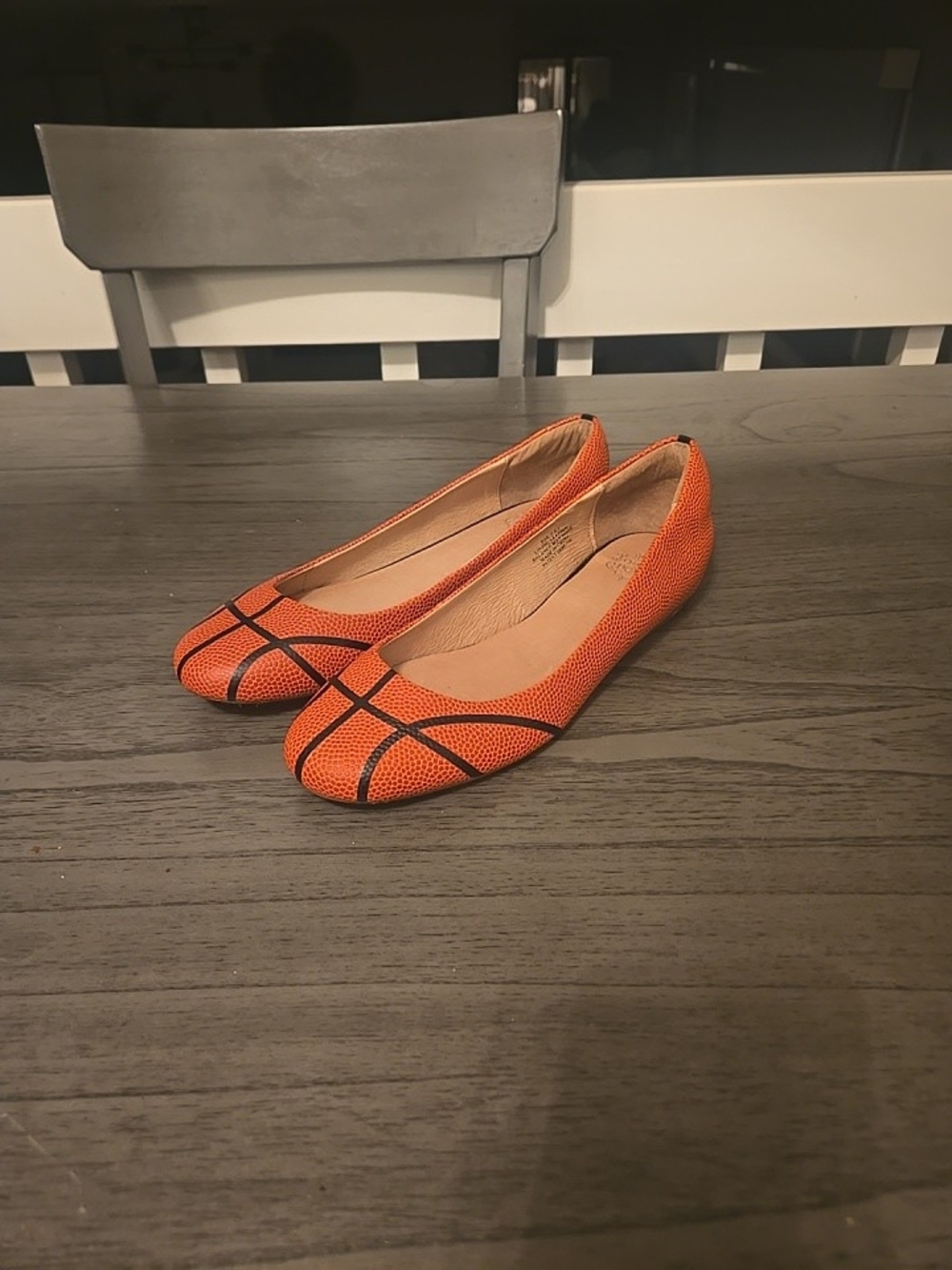 Charis & Doxa Basketball Flats 8.5 MSRP $130